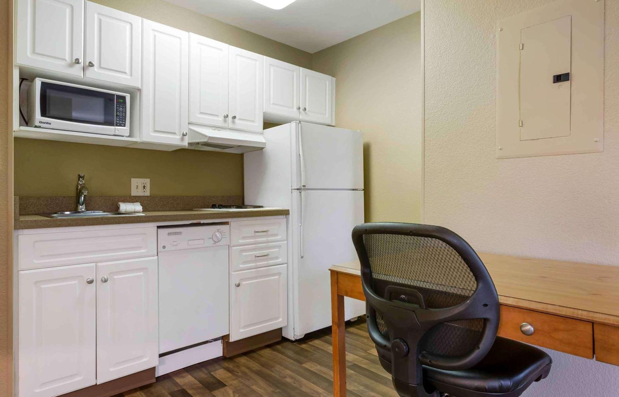 Extended Stay America Select Suites - Atlanta - Buckhead Chamblee Bagian luar foto