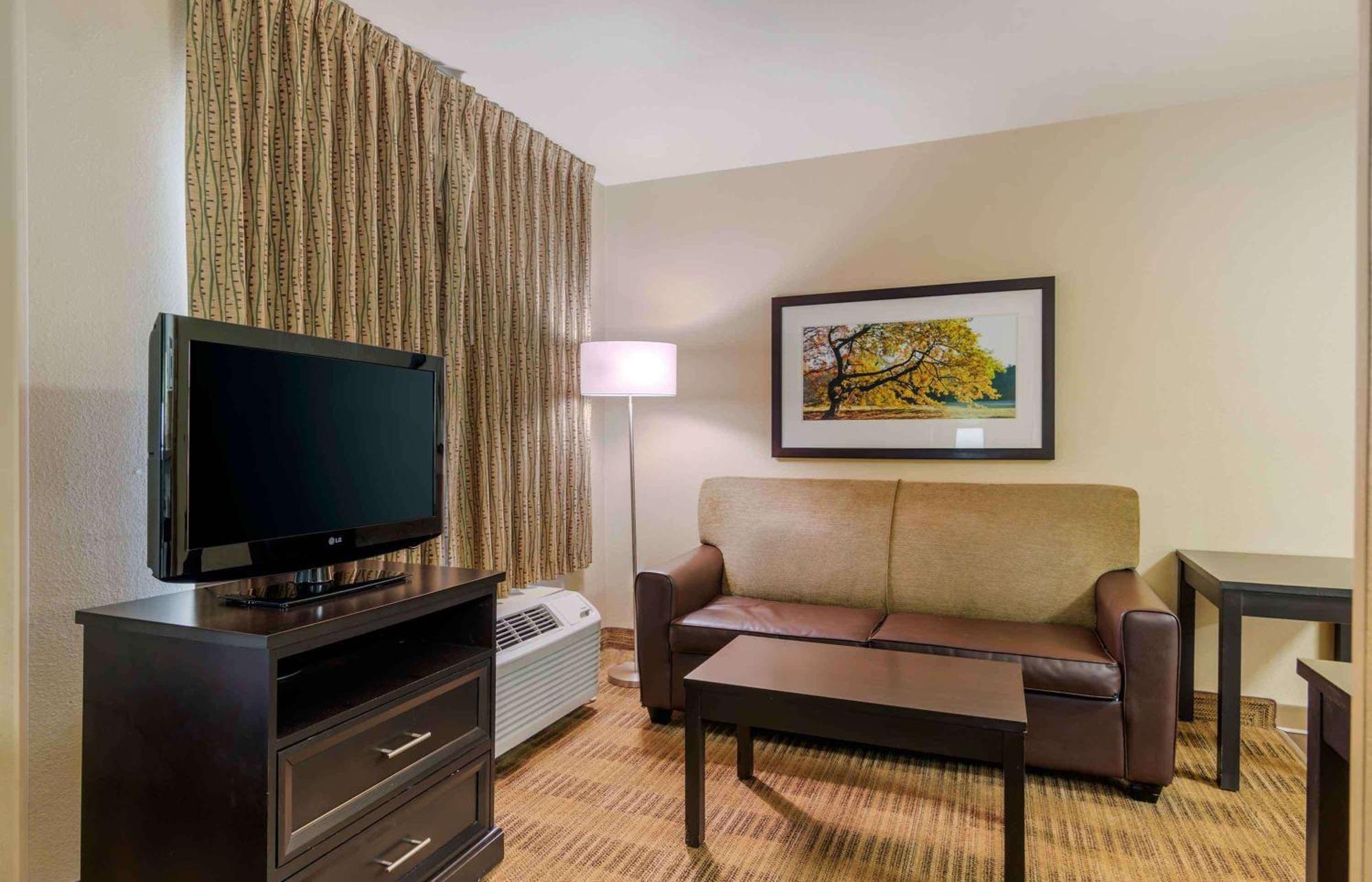 Extended Stay America Select Suites - Atlanta - Buckhead Chamblee Bagian luar foto